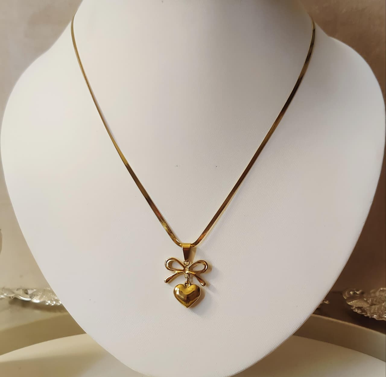 Set of bows & hearts