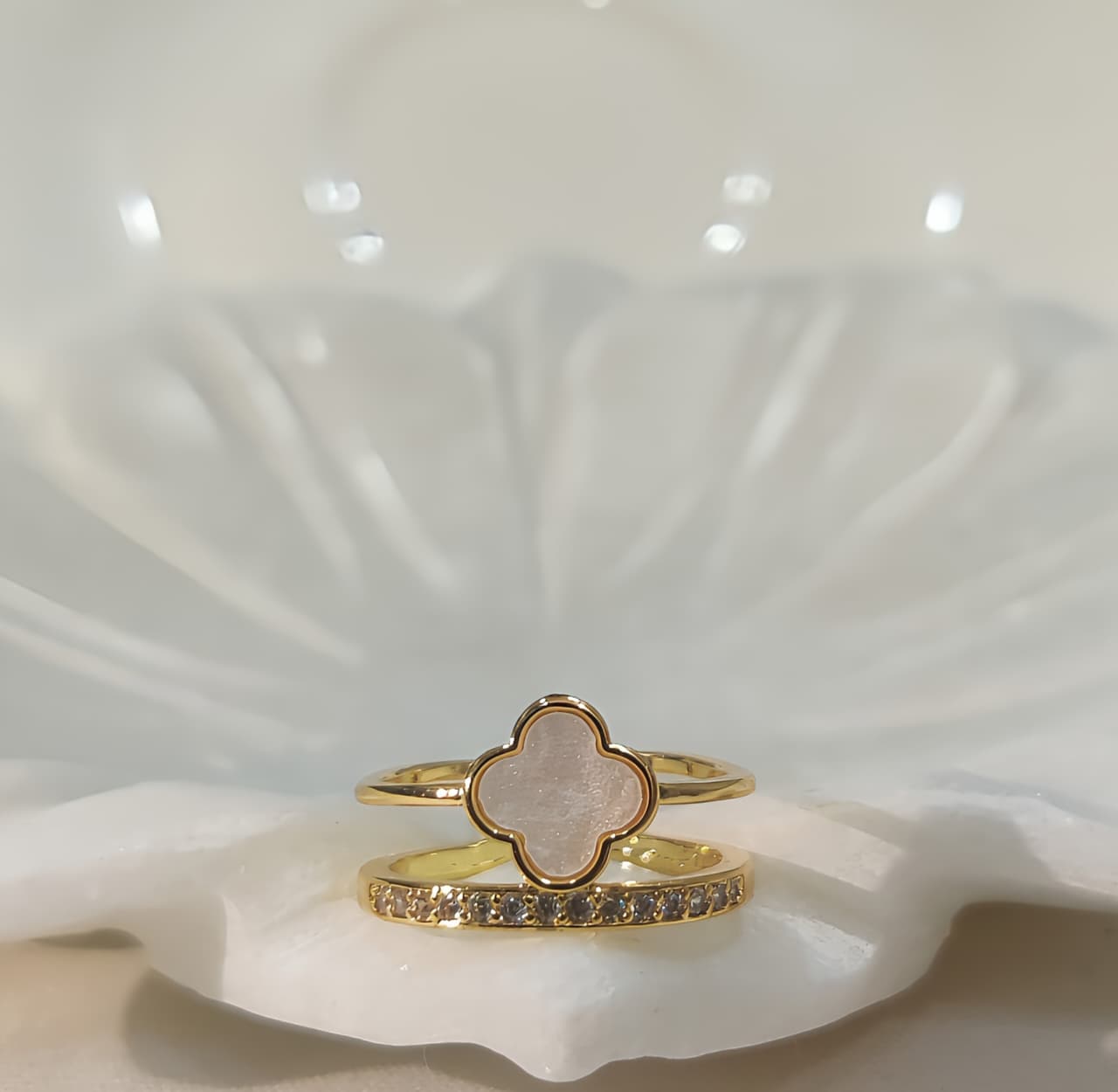Pearl Luck ring