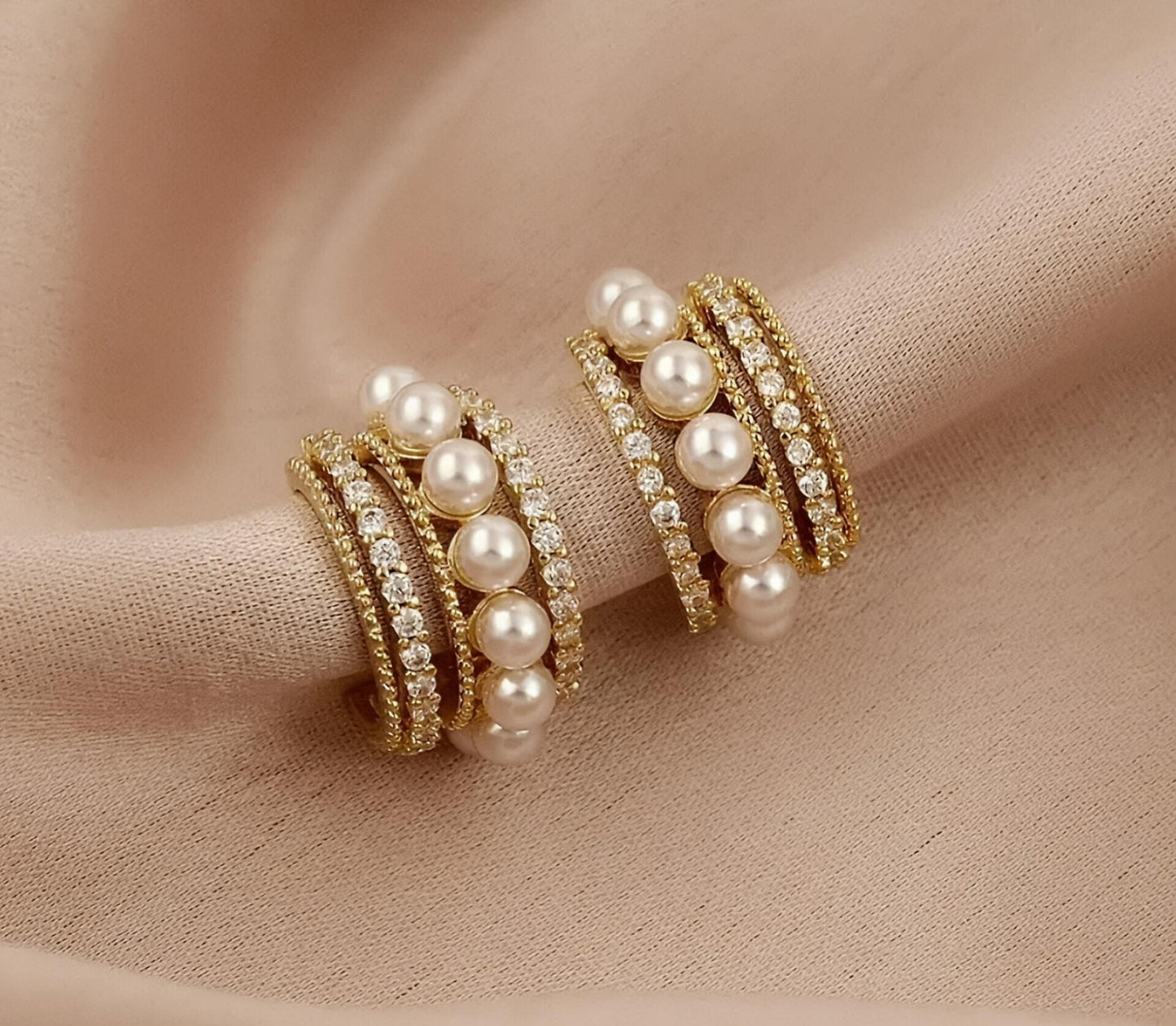 Triple layer pearl hoop