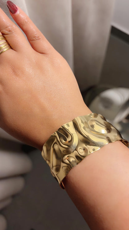 Bangle-style cuff bracelet