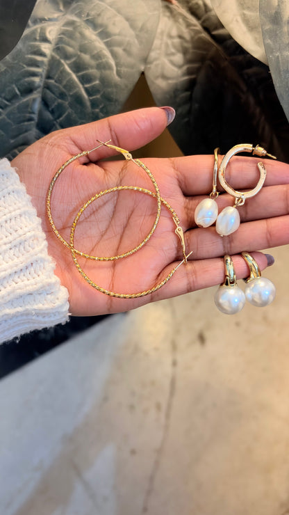 Set of 3 chic earrings