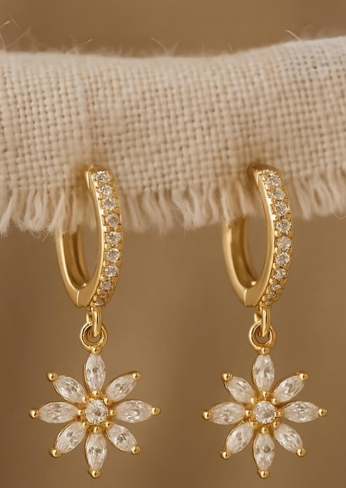 Daisy danglers