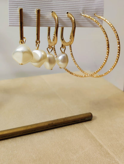 Set of 3 dainty earrings