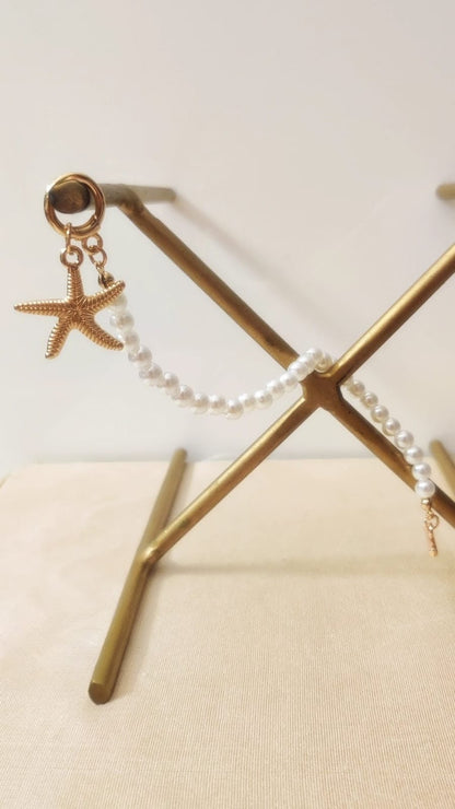 Set of 5 gold toned Korean bracelets