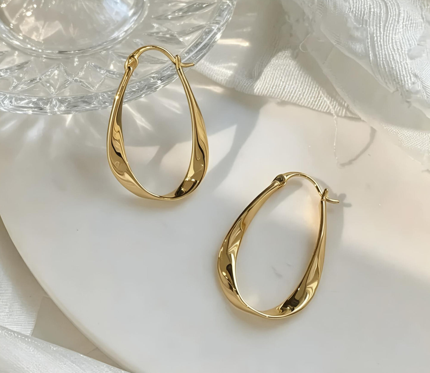 Teardrop hoops