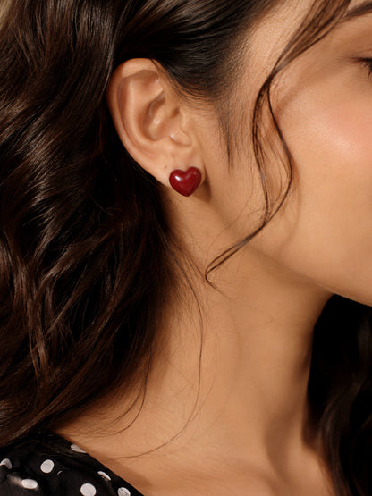 Glossy heart stud