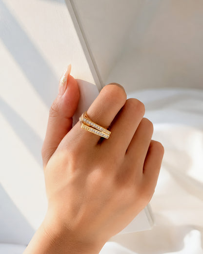 Linear Luxe